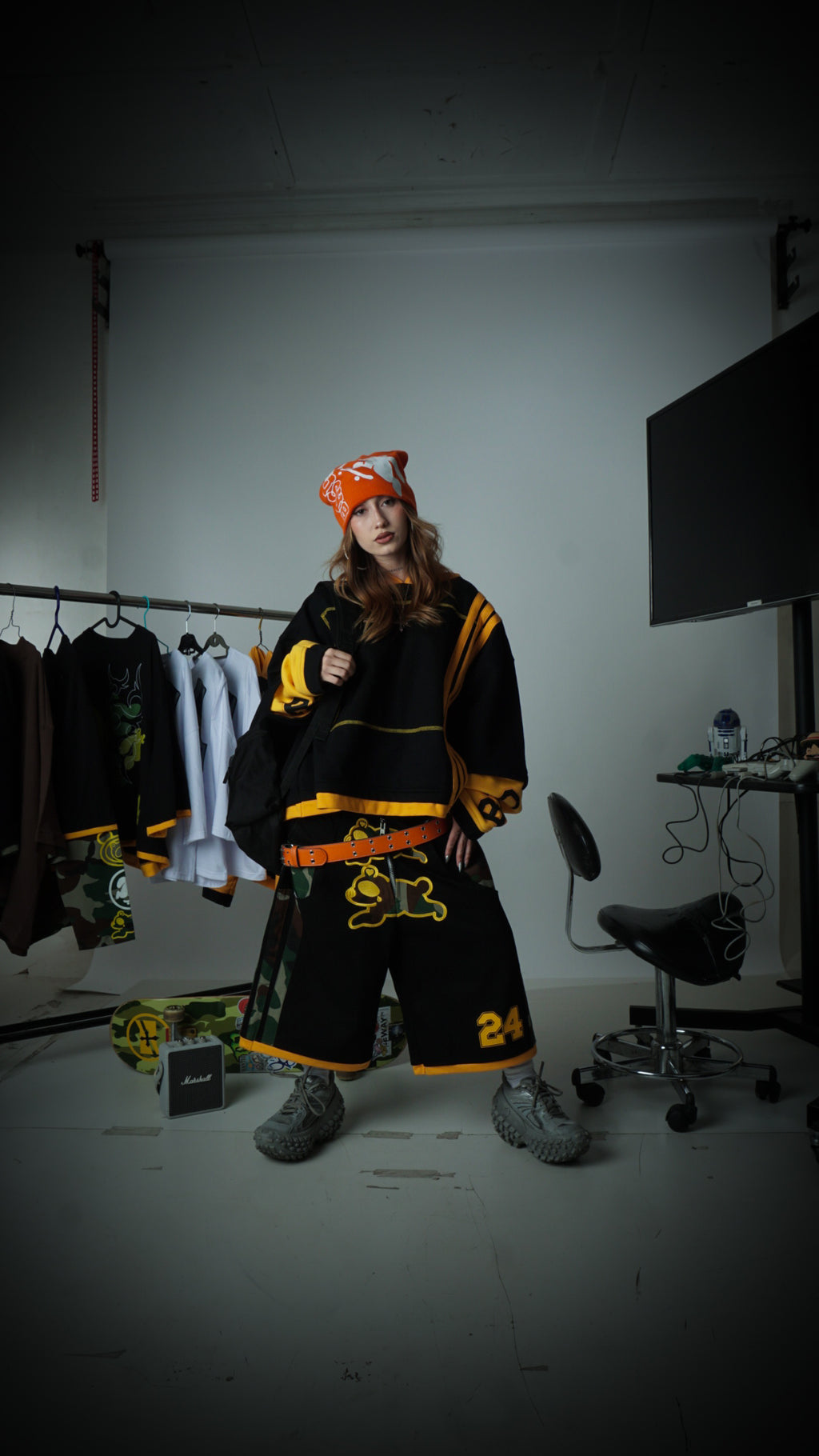 Mustard clean hoodie